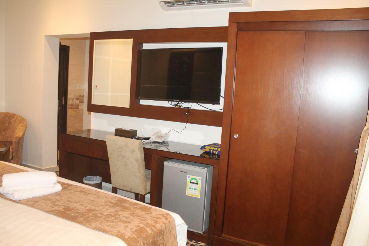 Ayoon Almmlaka Suites 2 *